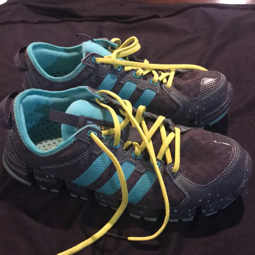 Adidas Used Women’s hiking sneakers size 9.5 never worn reposh*